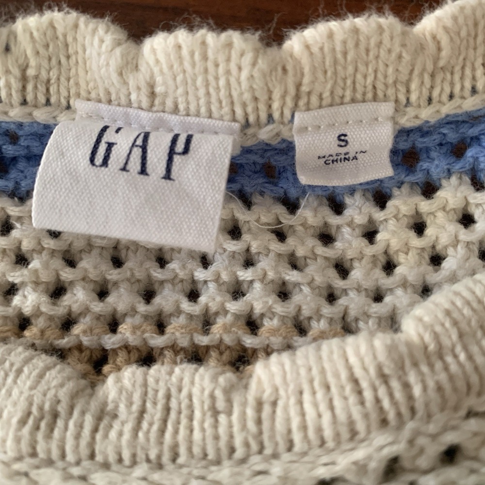 GAP Womens Rainbow Crochet Sweater Size Small Pride Open Knit Cotton Twee - Picture 3 of 8